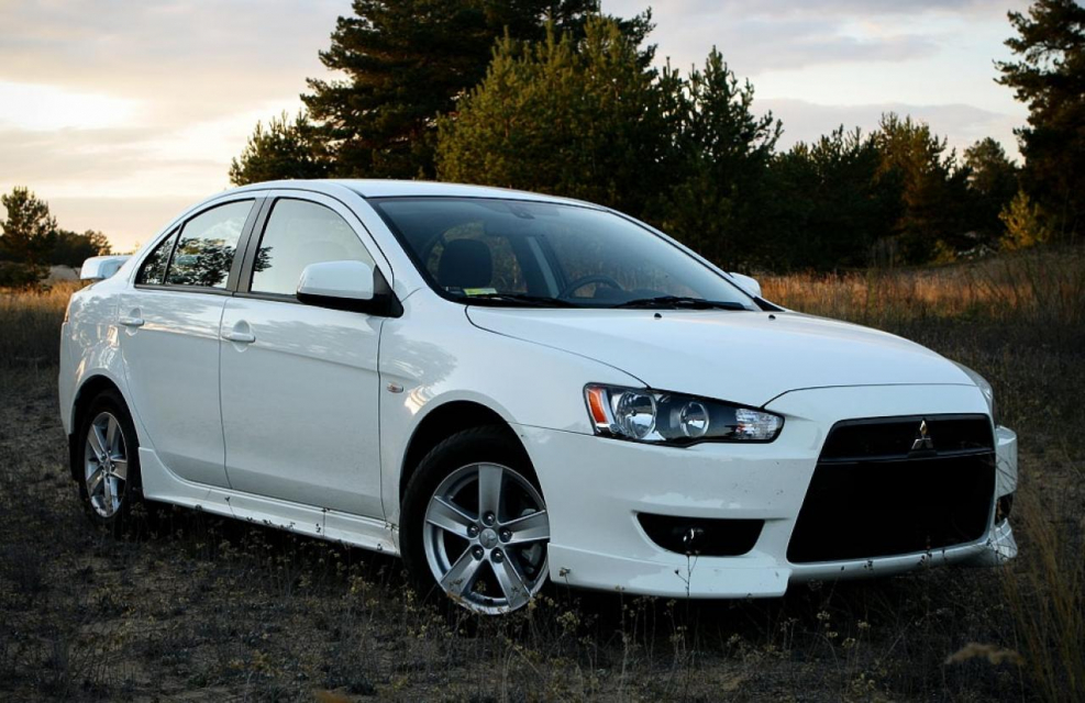 Mitsubishi Lancer x 10