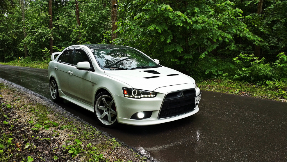 Mitsubishi Lancer x 2016