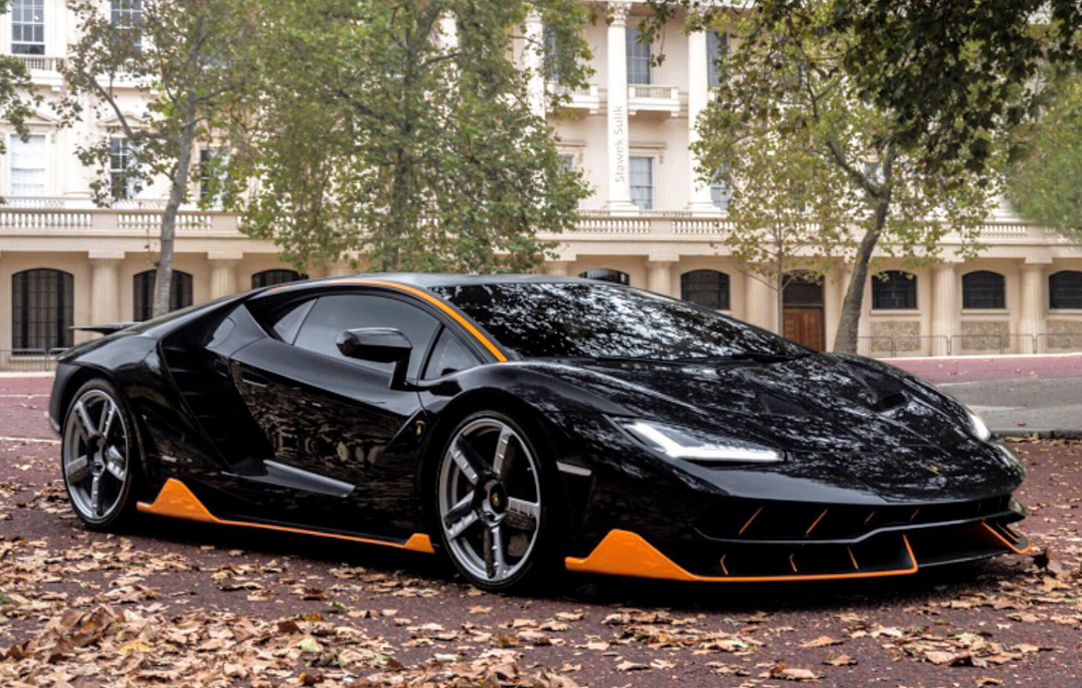 Lamborghini Centenario Black