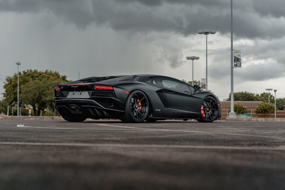 Lamborghini Aventador lp700-4 Black