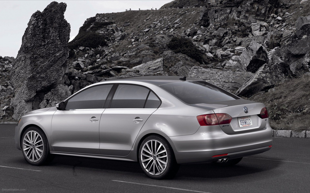 Volkswagen Jetta 2013 сзади