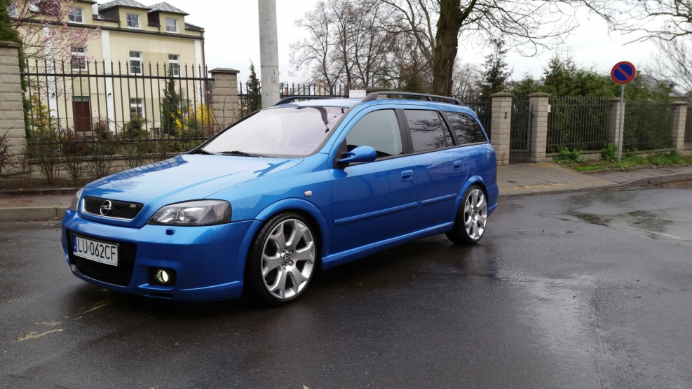 Opel Astra OPC универсал