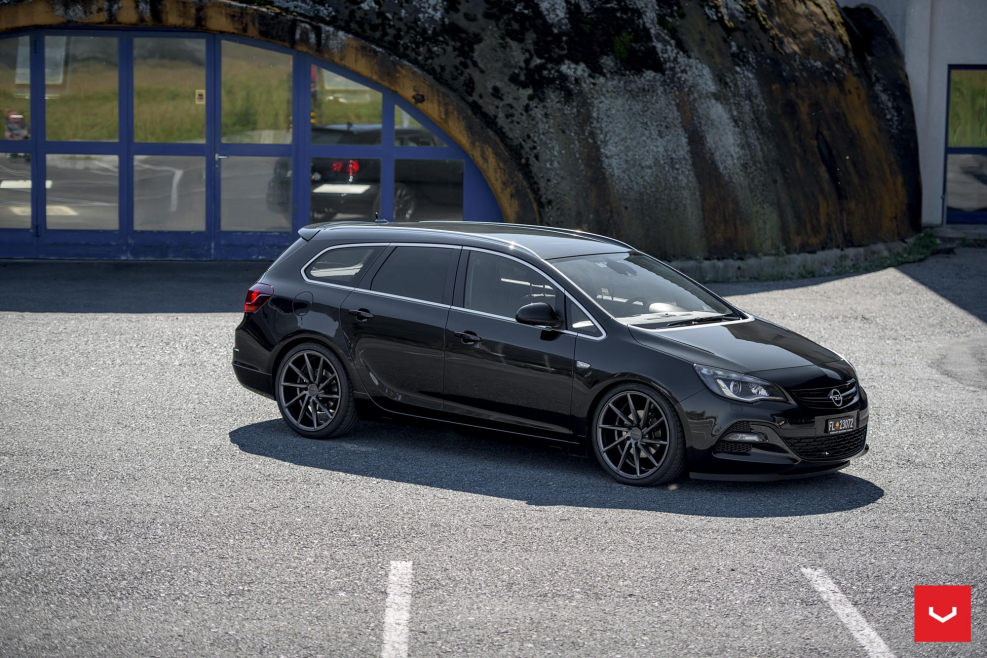 Opel Astra Sports Tourer Tuning