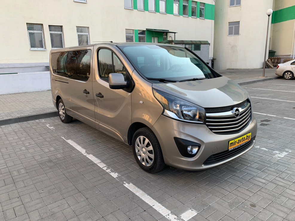 Opel Vivaro Combi