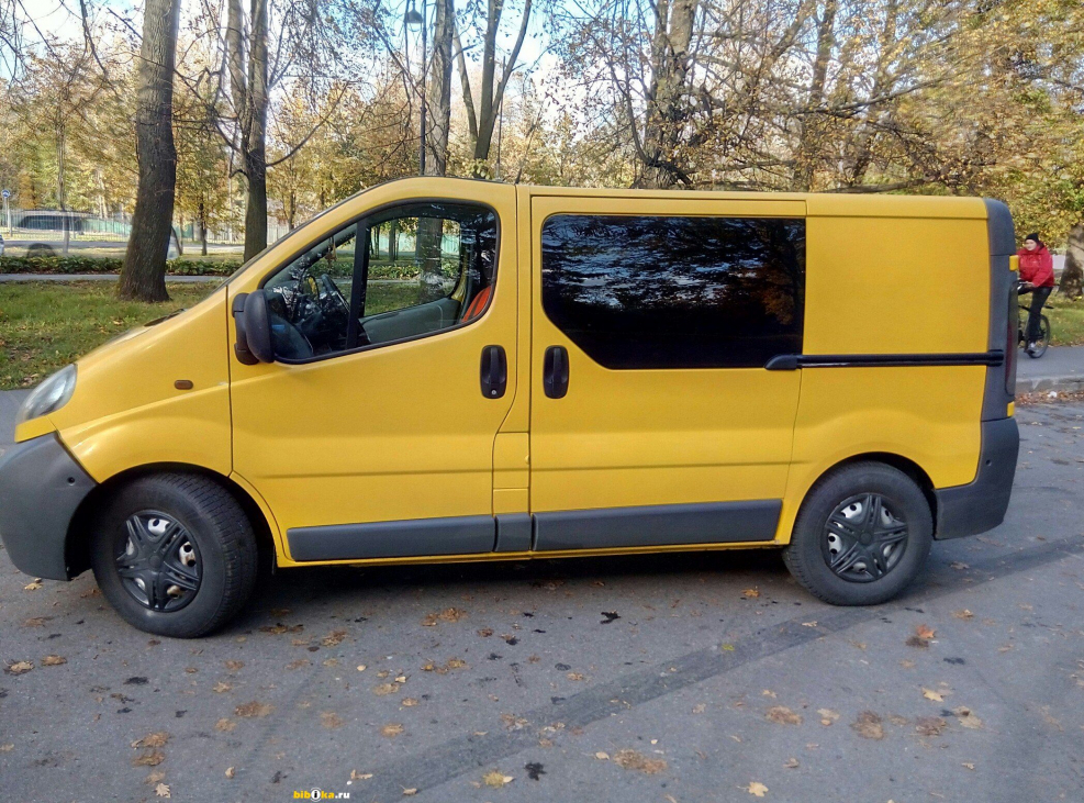 Микроавтобус Opel Vivaro
