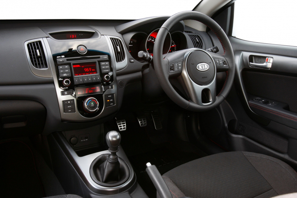 Kia Cerato 2012 Interior