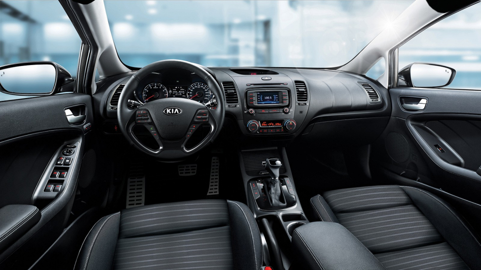 Kia Cerato 2013 салон