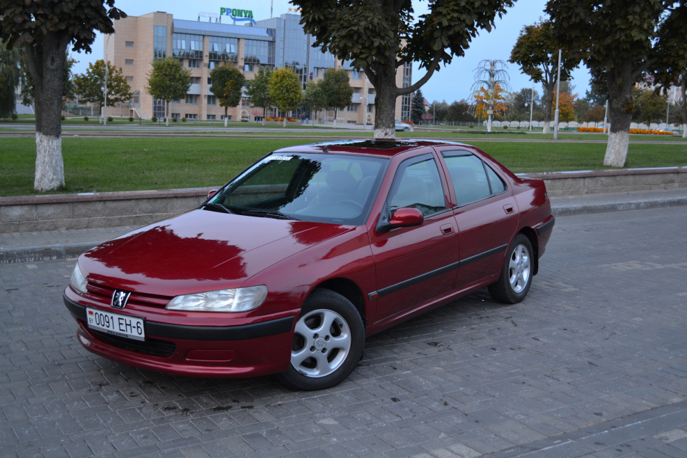 Peugeot 406 красный