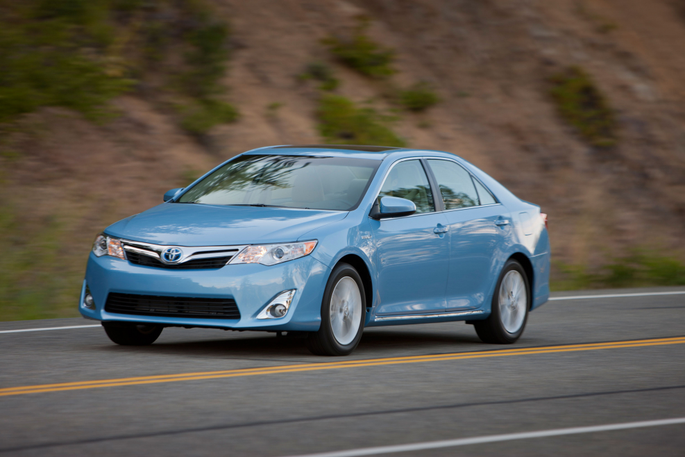 Toyota Camry Hybrid 2011
