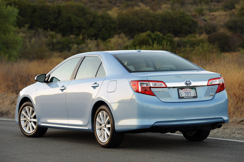 Toyota Camry Hybrid 2013