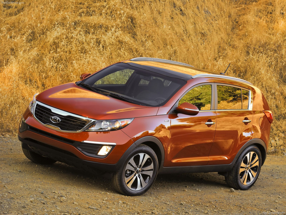 Kia Sportage 2015 оранжевая