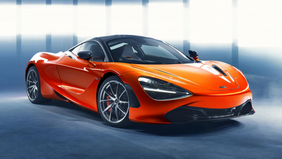 Спорткар Макларен 720s