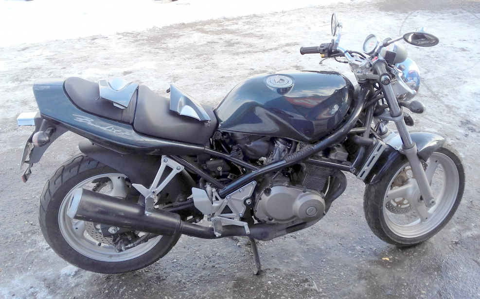 Сузуки GSF 400