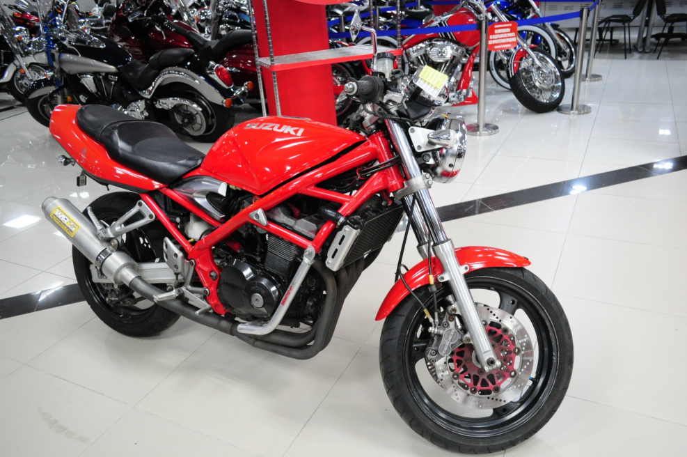 Suzuki Bandit 400 v2