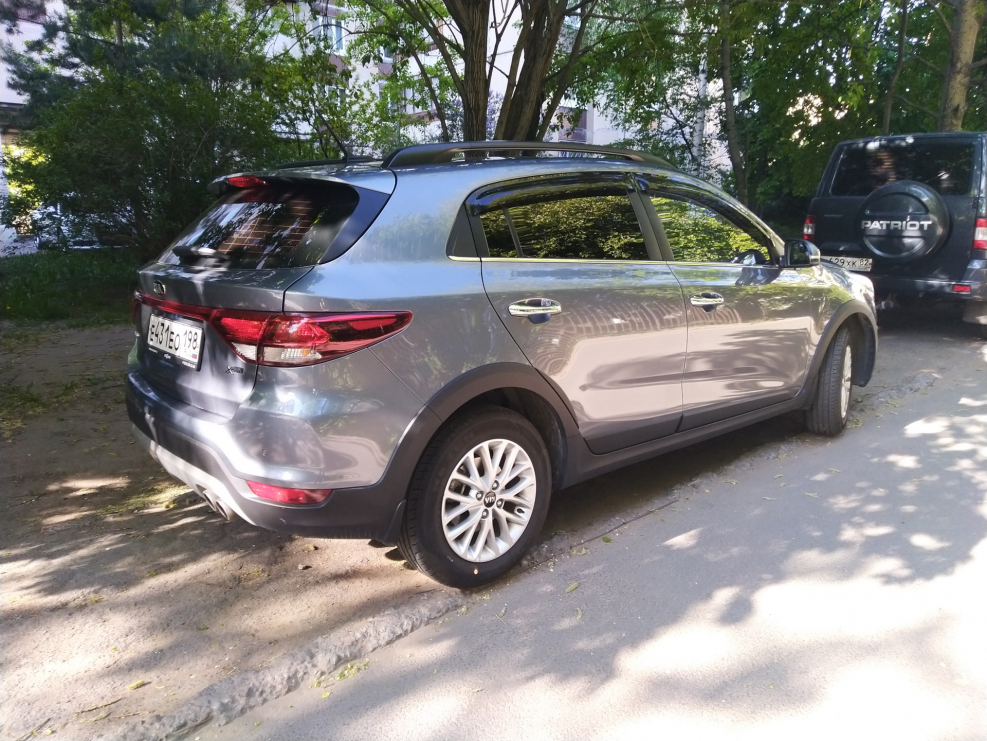 Kia Rio x-line 2020 белая Престиж