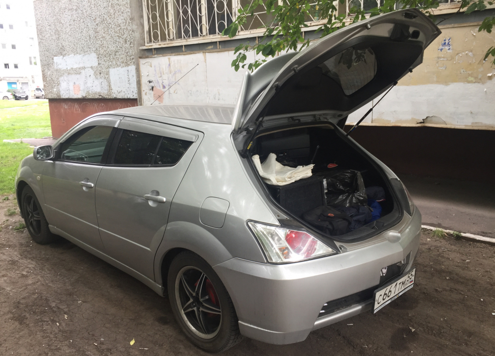 Toyota will 2001 багажник