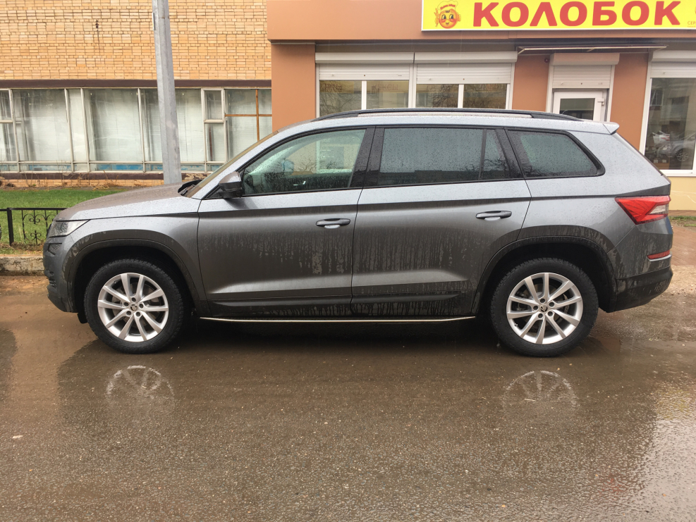 Skoda Kodiak зеленый серый