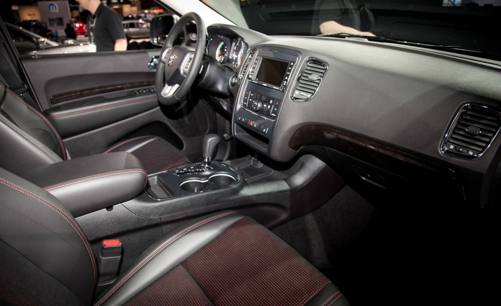 Dodge Durango 2005 r/t салон