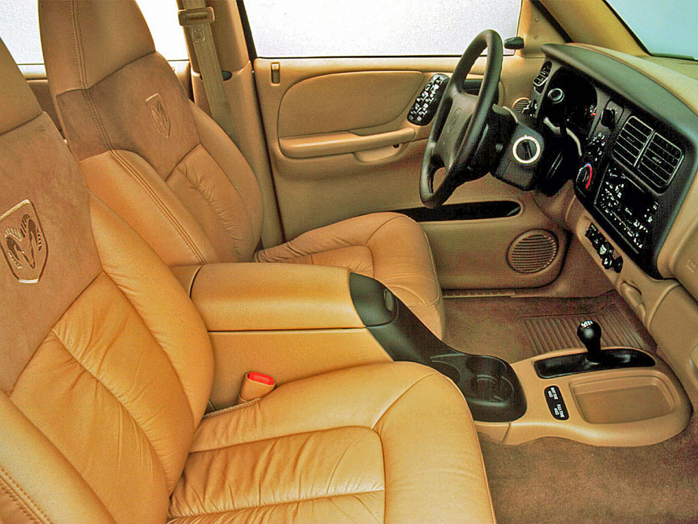 Dodge Durango 2011 салон