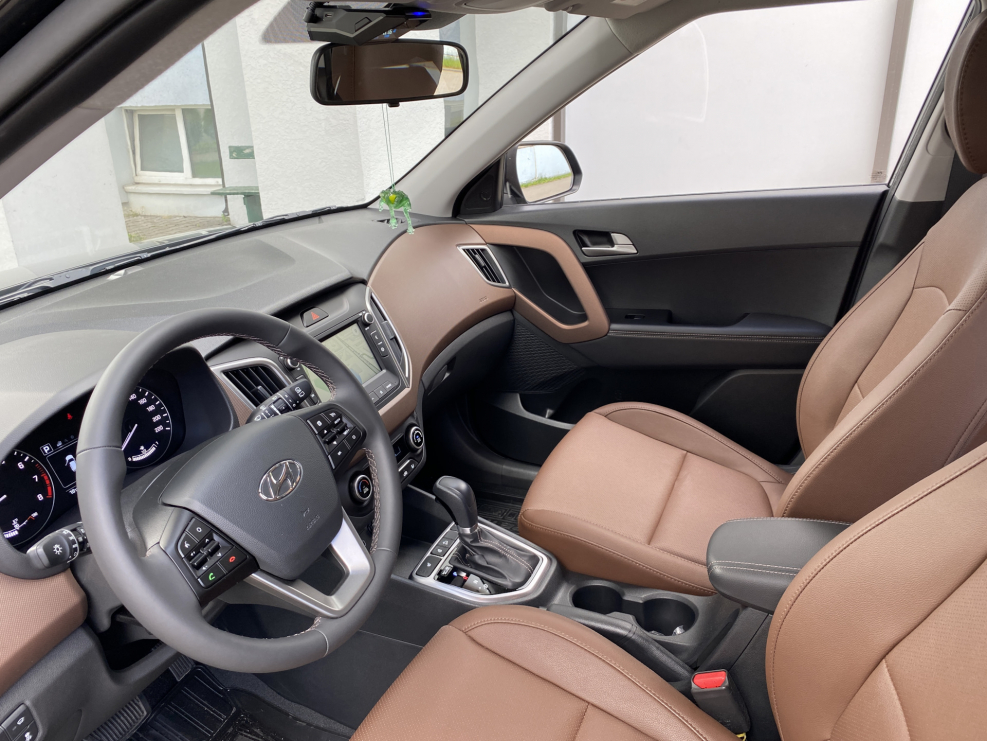 Hyundai Creta Black and Brown 2020