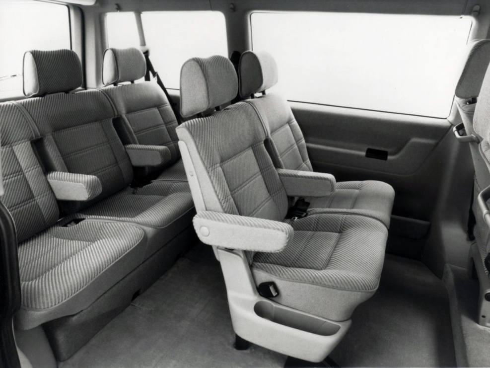 VW Caravelle t4 Interior