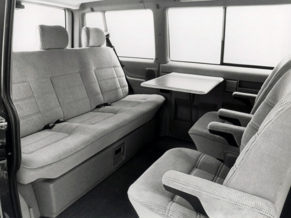VW Caravelle t4 Interior