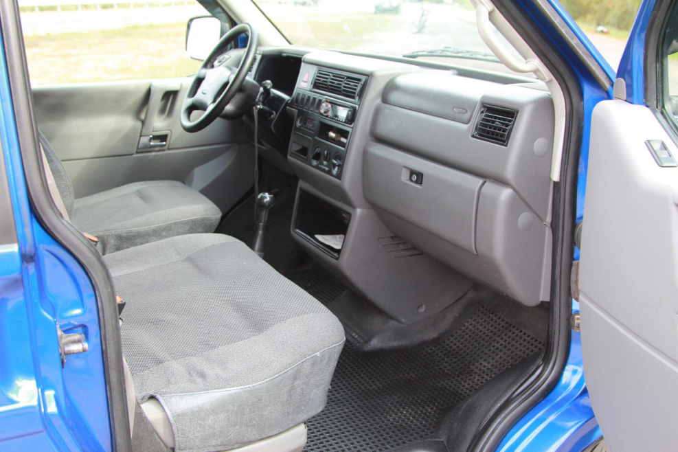 Volkswagen Caravelle t4 салон