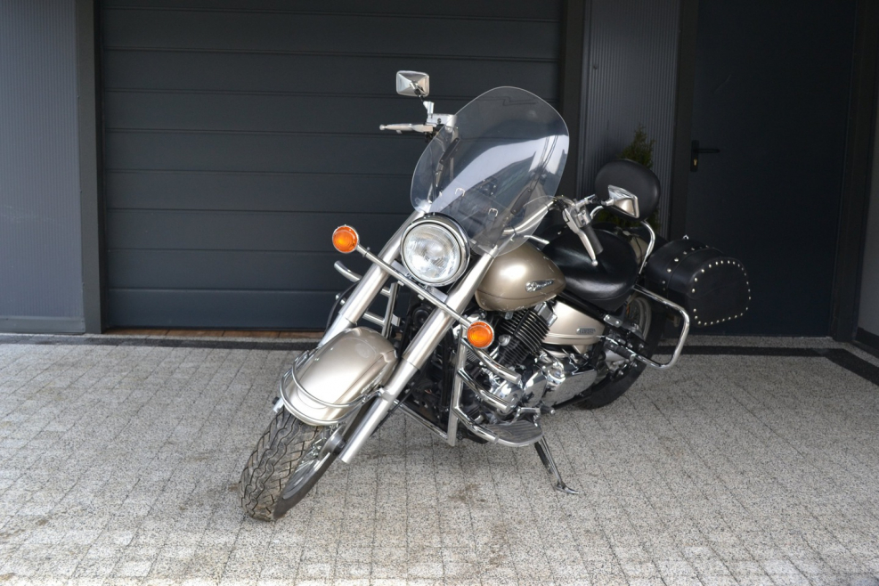 Yamaha XVS 400 Drag Star Custom