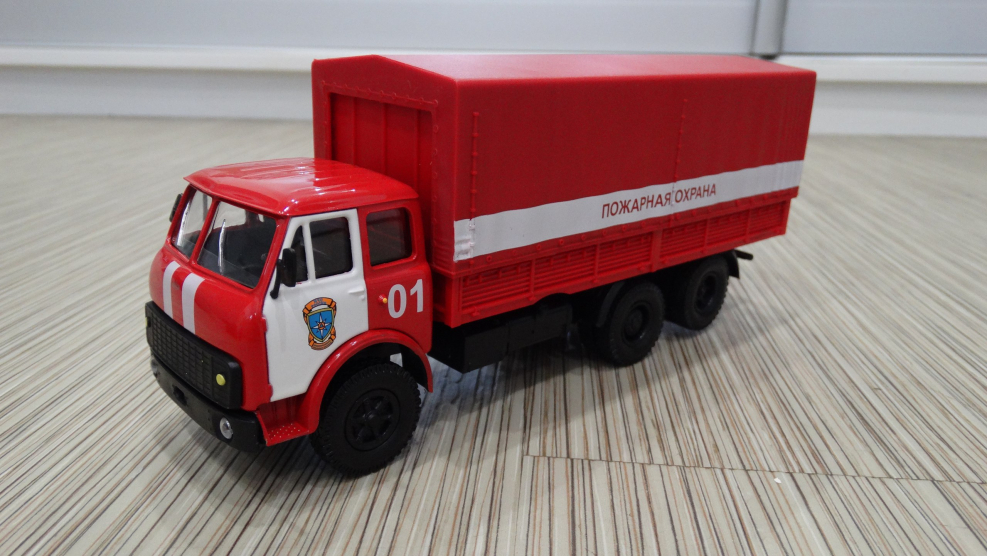 МАЗ 516 1 43