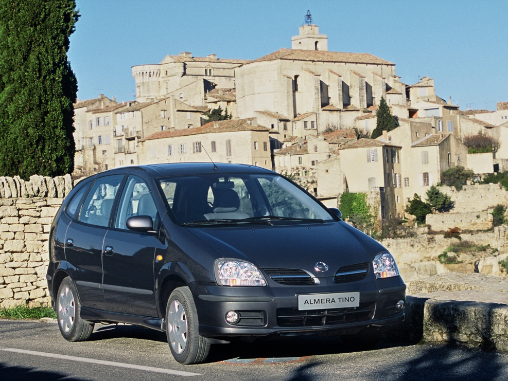 Nissan Almera Tino 2005