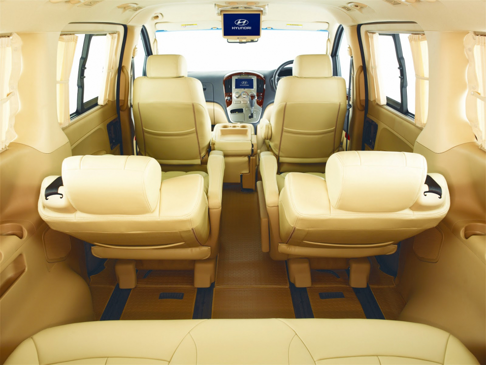 Hyundai Grand Starex Interior