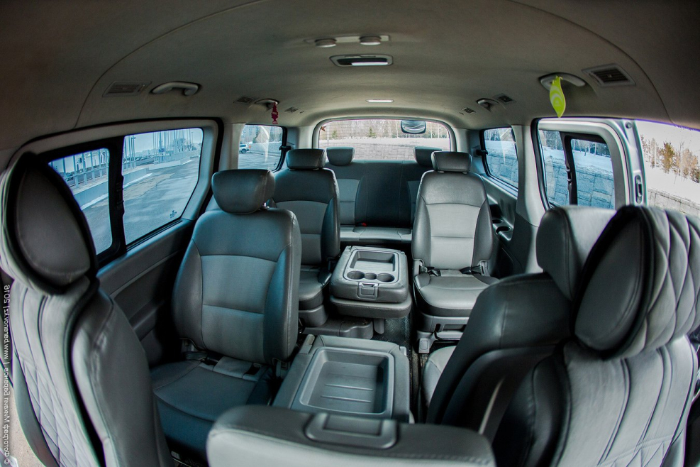 Hyundai Grand Starex