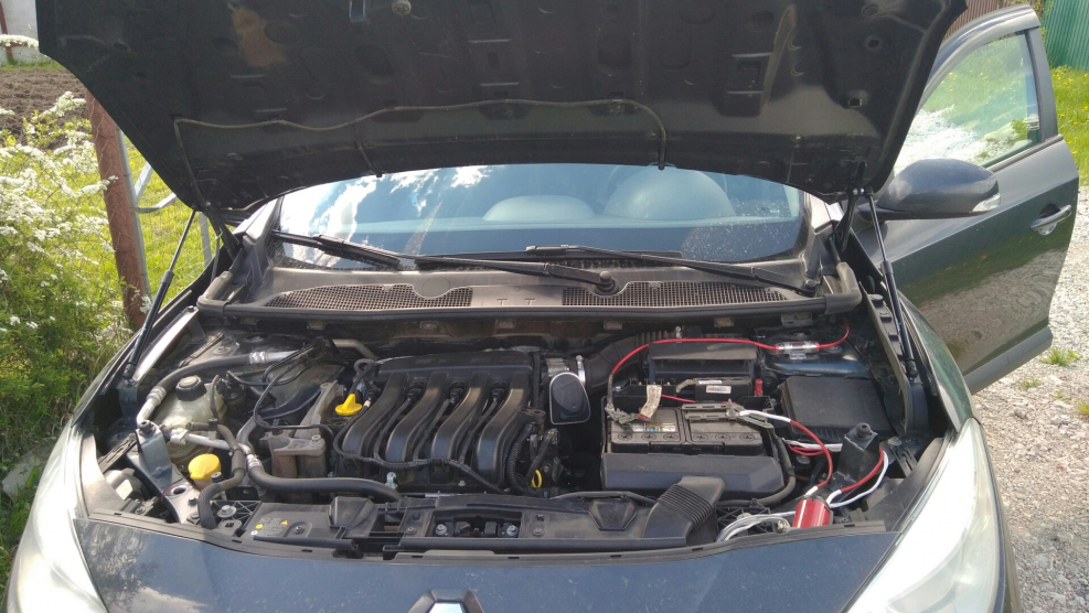 Renault Fluence 3 теплоизоляция капота