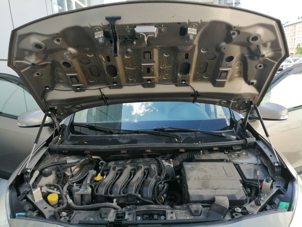 658400016r Renault шумоизоляция капота