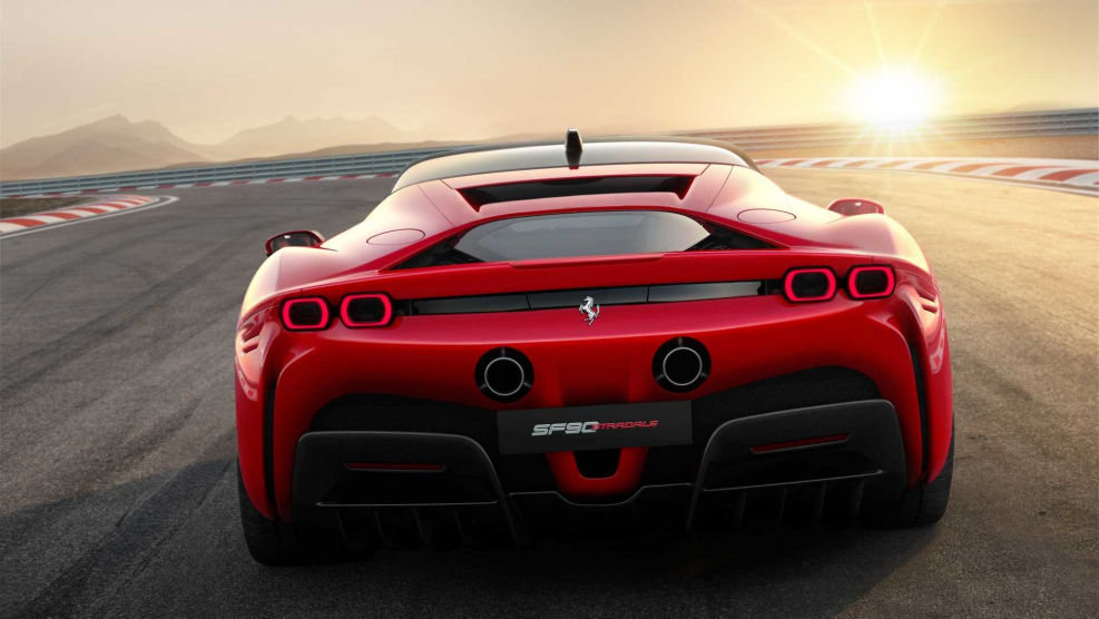 Феррари sf90 Stradale 2020