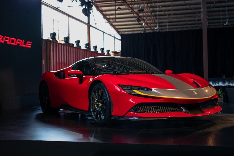 Феррари sf90 Stradale 2020