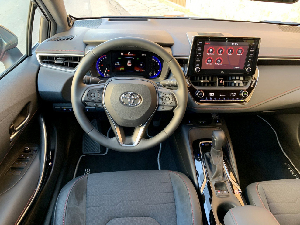 Toyota Corolla 2017 Interior