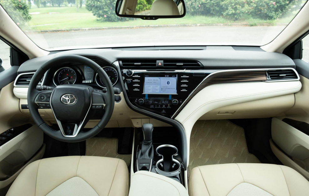 Toyota Camry 2018 Interior