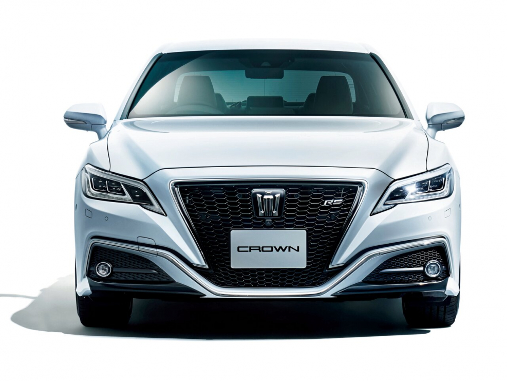 Toyota Crown athlete 2020