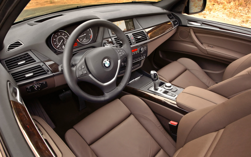 BMW x5 салон