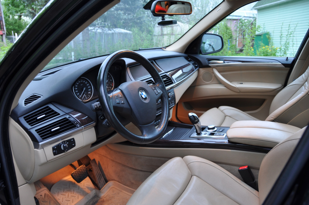 BMW x5 2007 салон