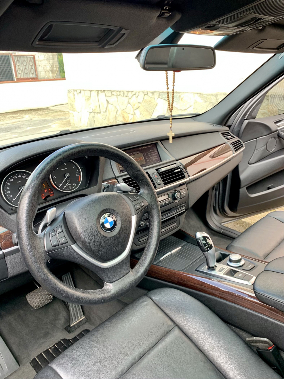 BMW x5 Interior