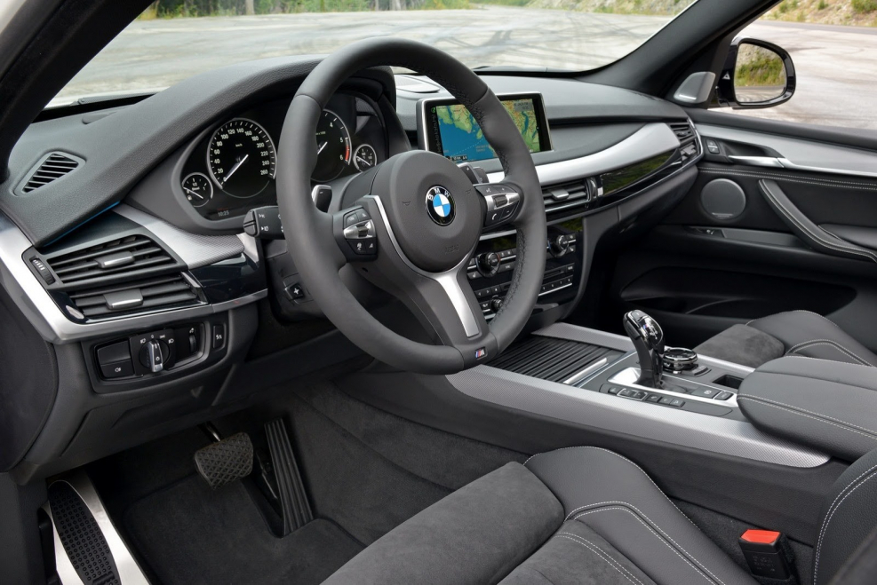 BMW f15 салон