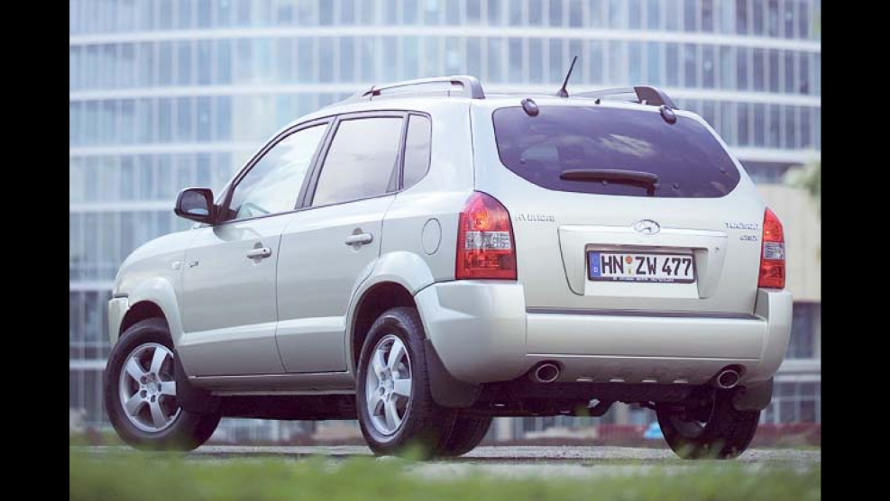 Туксон 2л бензин. Хендай Туссан 2002. Hyundai Tucson 2008. Хендай Туксон 2. Hyundai Tucson 2007.