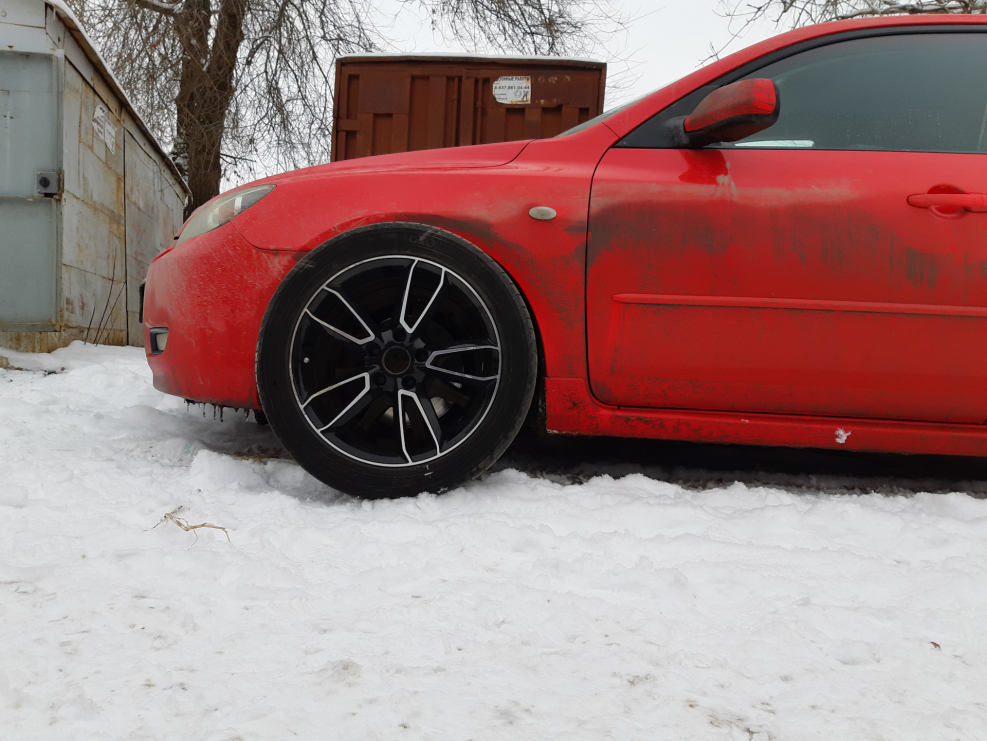 Mazda 3 BK 215 55 r17