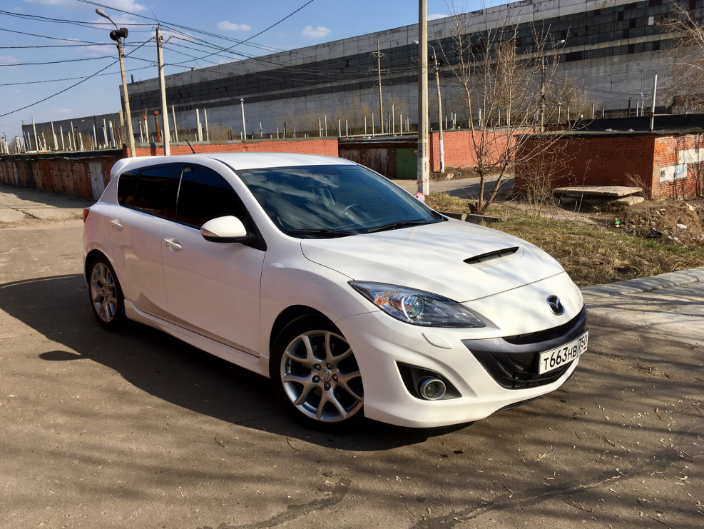 Mazda 3 BL r16