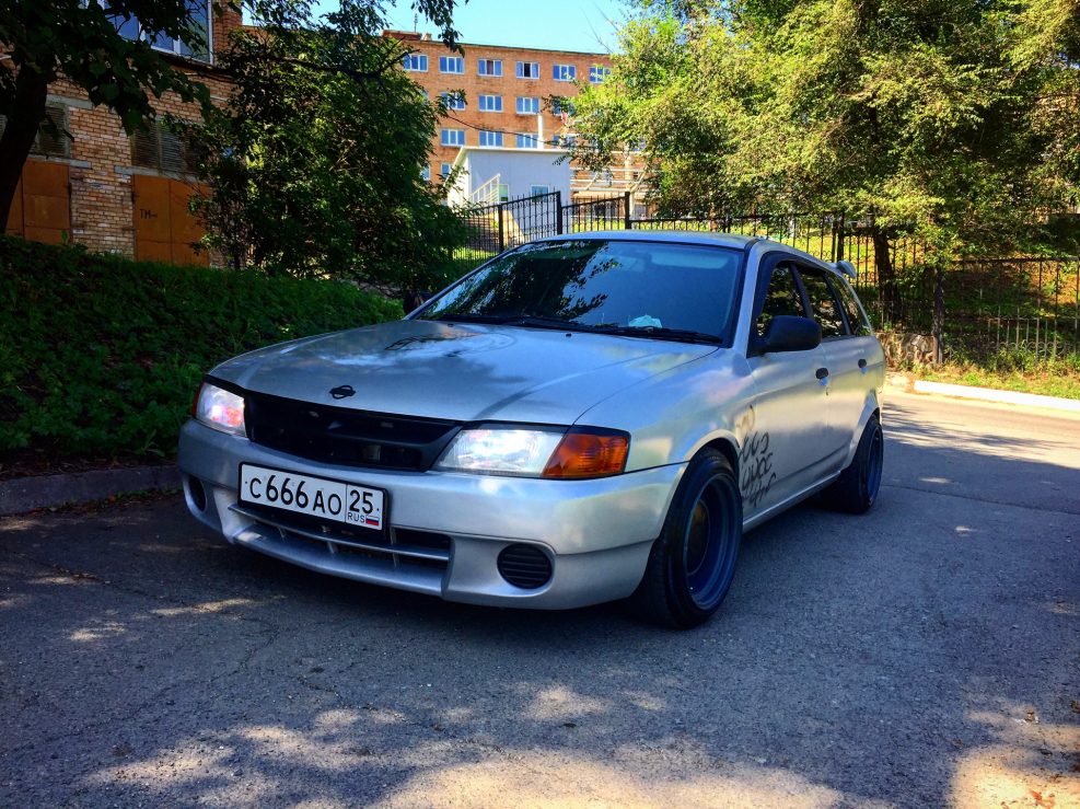 Nissan ad 2000 stance