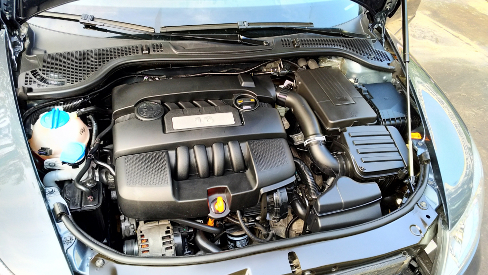 Skoda Octavia 2013 подкапотка