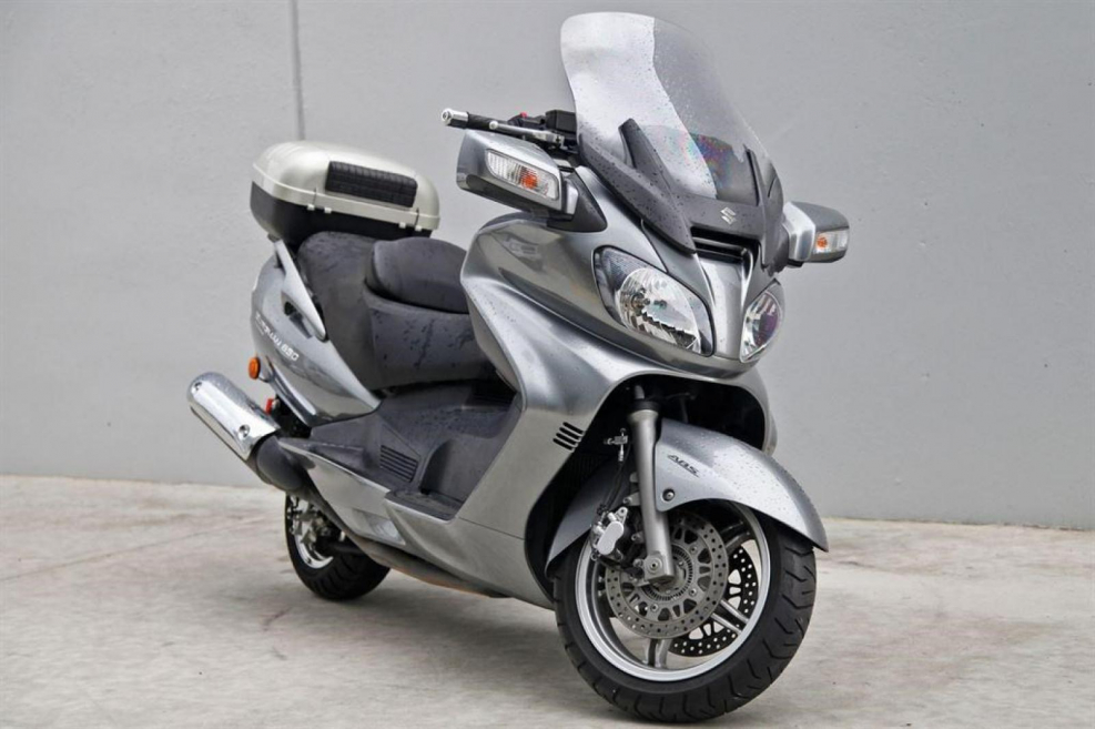 Suzuki Burgman 650