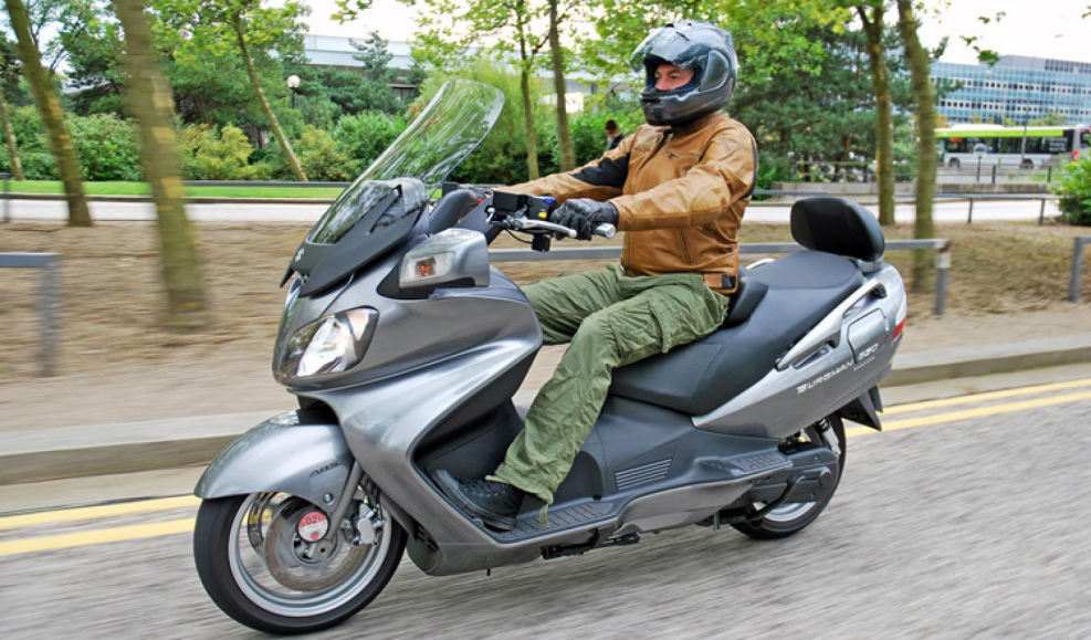 Suzuki Burgman 650